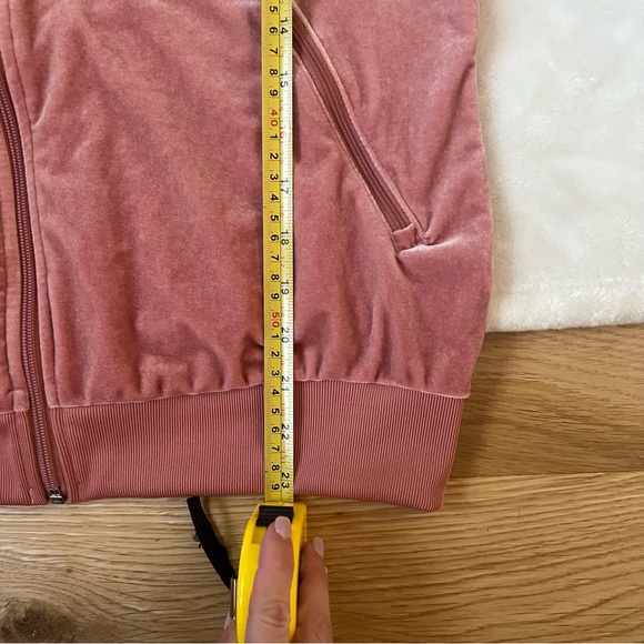 Adidas Women’s Velour Velvet Vibes Track Jacket Sz M pink soft logo fall casual - Picture 7 of 10